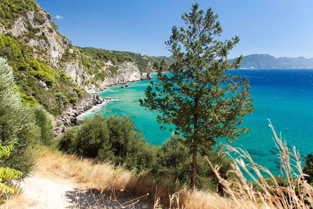 Korfu tenger hőmérséklet április és május